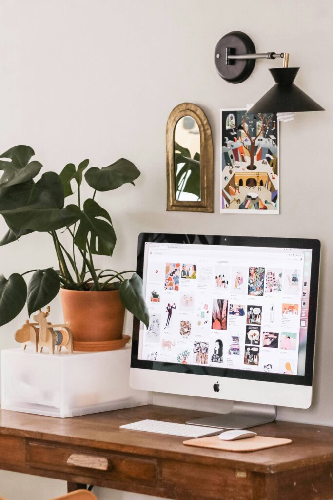 Boho Small Desk Idea